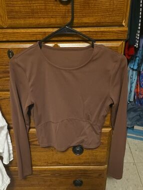 CRZ YOGA Brown Long Sleeve Crop Top